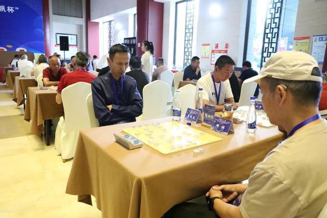 博弈之余, 十四组男女