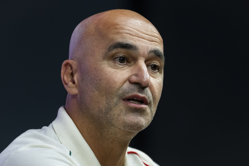 出席新闻发, cAA